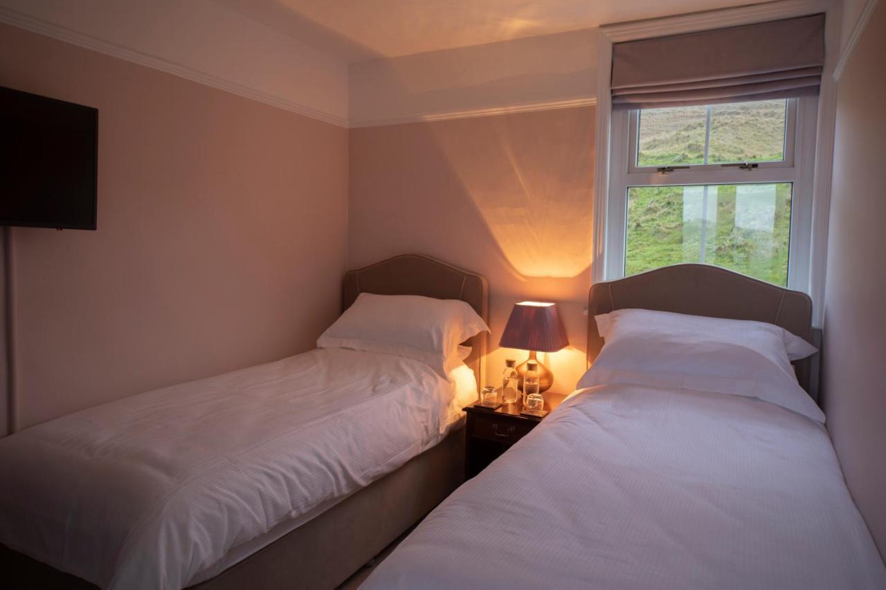 Cleeve Hill Hotel Bishop's Cleeve Екстериор снимка