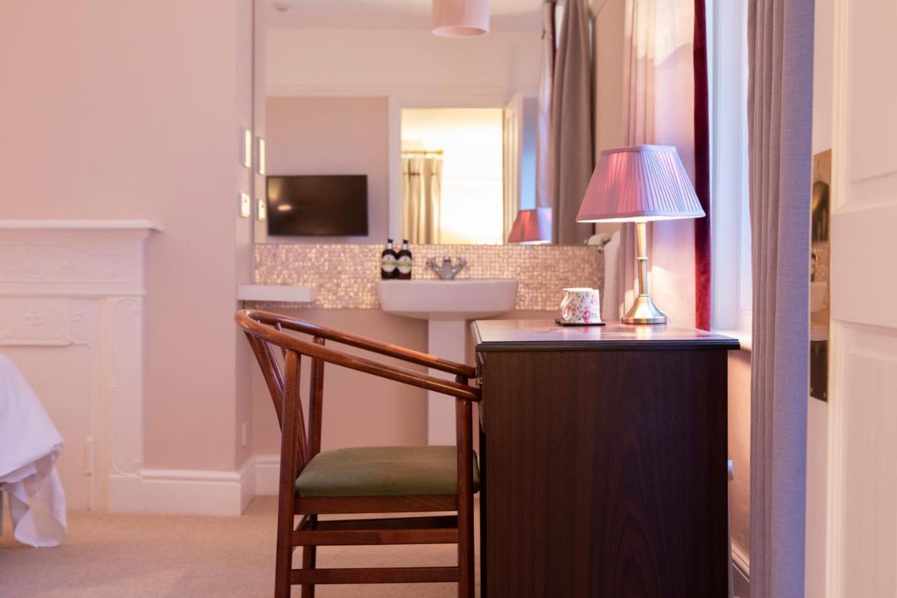 Cleeve Hill Hotel Bishop's Cleeve Екстериор снимка