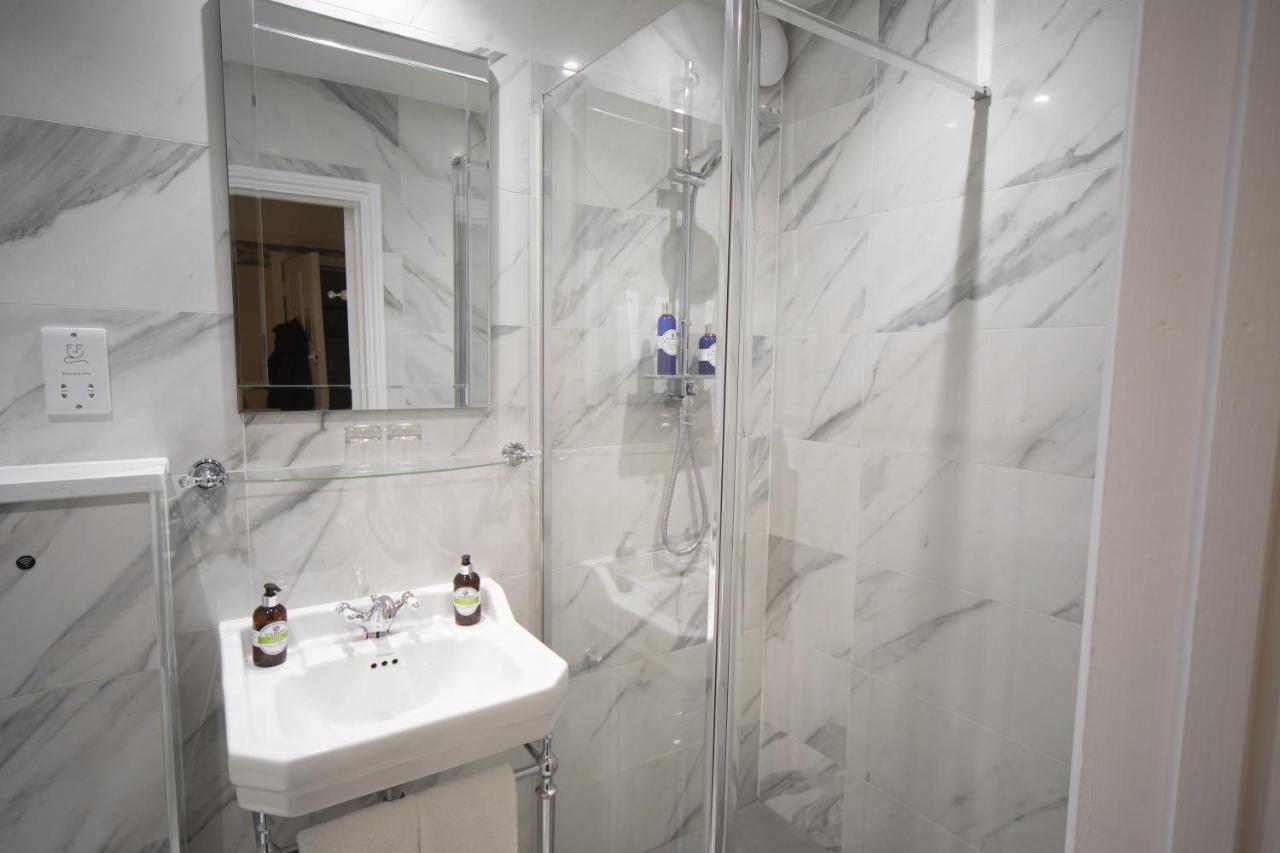 Cleeve Hill Hotel Bishop's Cleeve Екстериор снимка