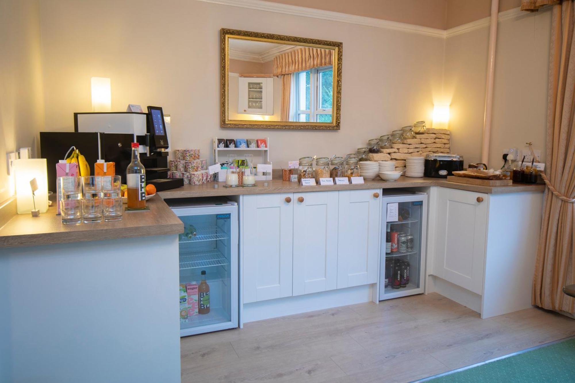 Cleeve Hill Hotel Bishop's Cleeve Екстериор снимка